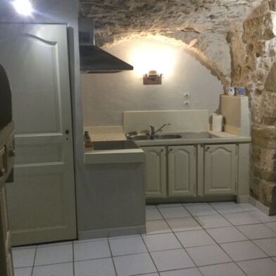 Appartement 3 pièces 650 €