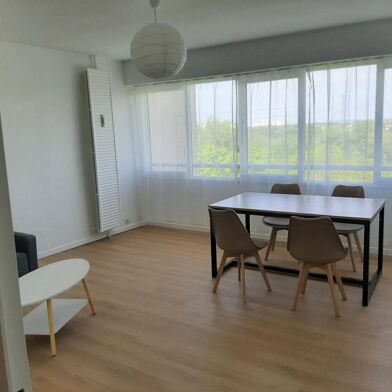 Appartement 4 pièces 650 €