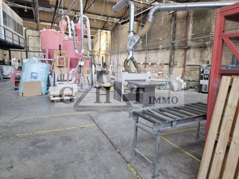 Local d'activités indépendant 1400m2 à louer Aubervilliers — photo 1
