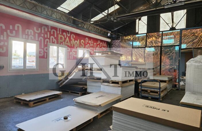Local d'activités indépendant 1400m2 à louer Aubervilliers — photo 3