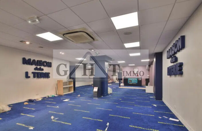 Boutique 481m2 emplacement 1 ARCUEIL — photo 3