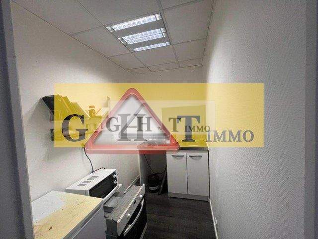 A LOUER 33M² DE BUREAUX A MAISONS ALFORT — photo du bien
