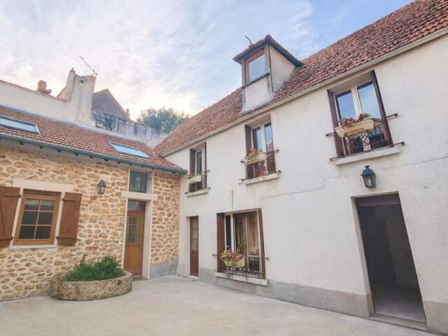 Maison À Vendre — photo du bien