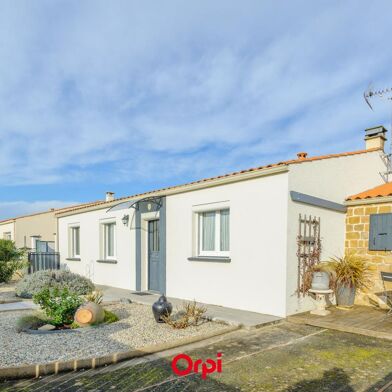 Maison 4 pièces 330750 €