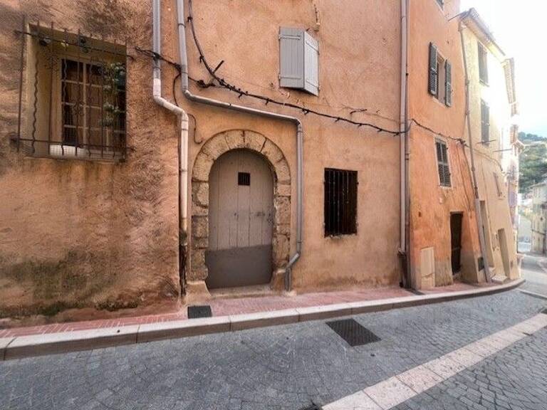 Bien Commercial ou Professionnel à Vendre sur Ollioules, belle surface — photo 1