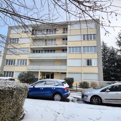 Appartement 3 pièces 121000 €