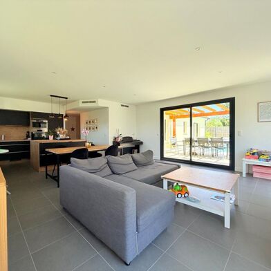 Maison 5 pièces 379000 €