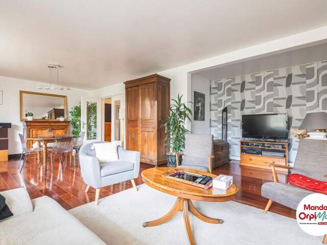 Appartement T5 avec stationnement — photo du bien