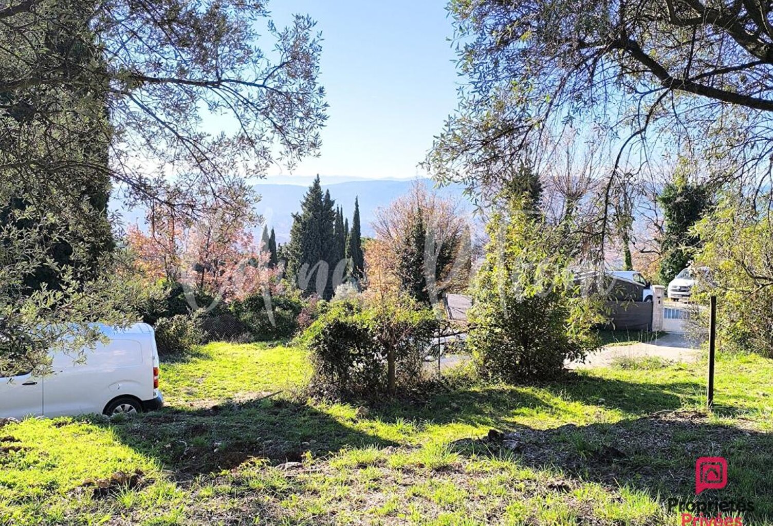 Exclusivité : terrain à bâtir de 1 000 m² à Draguignan — photo 1
