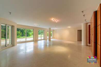 Appartement 7 pièces 912800 €