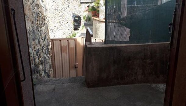 Villa / Maison 2 pièces  à louer Saint-Privat 07200