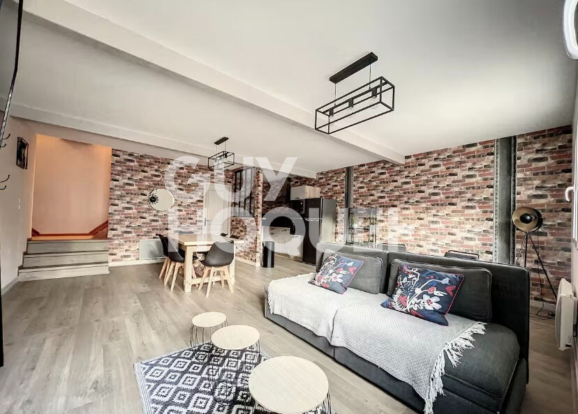 Villa / Maison  T4 à louer Pont-de-Labeaume 07380