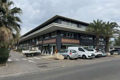 Commerce 1 pièces 943 €