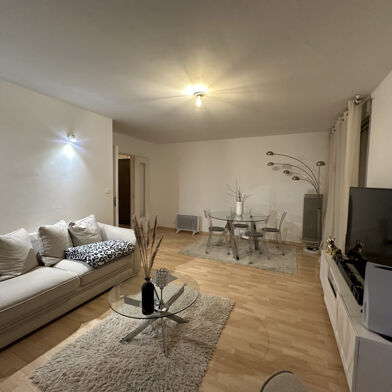 Appartement 3 pièces 712 €