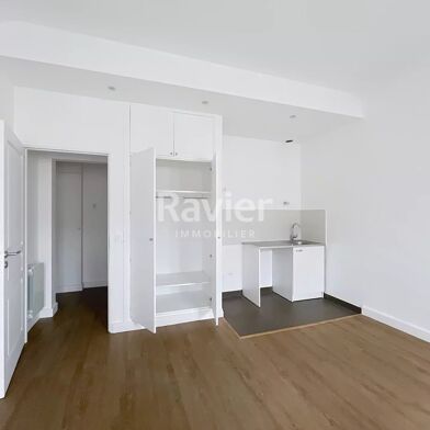 Appartement 1 pièces 1015 €