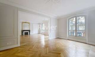 Appartement 6 Pièces 260 m² à louer à Paris 16 (75016)