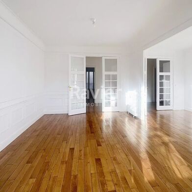 Appartement 5 pièces 3902 €