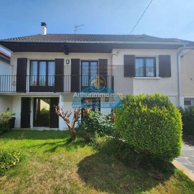 Maison 8 pièces 599000 €