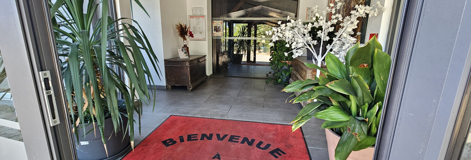 Commerce  550 m² à vendre à Montgeard (31560)