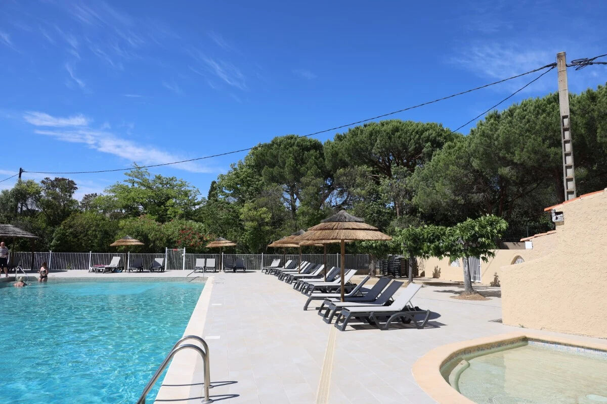 Local commercial  T10 à vendre Crau (La) 83260