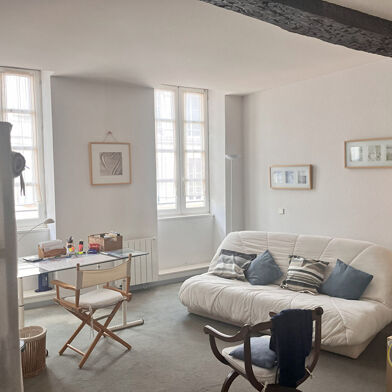 Appartement 3 pièces 740 €