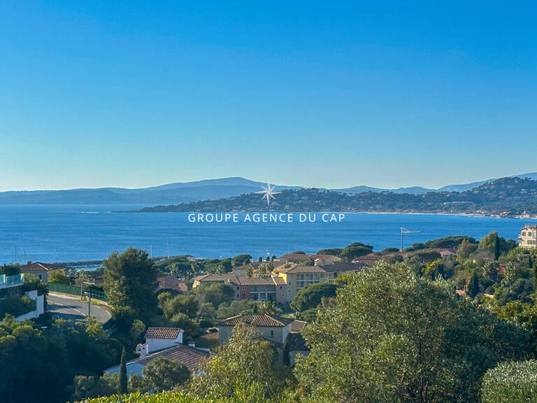 LES ISSAMBRES VILLA VUE MER GOLFE DE SAINT TROPEZ EN IMPASSE AVEC PISCINE — photo 1