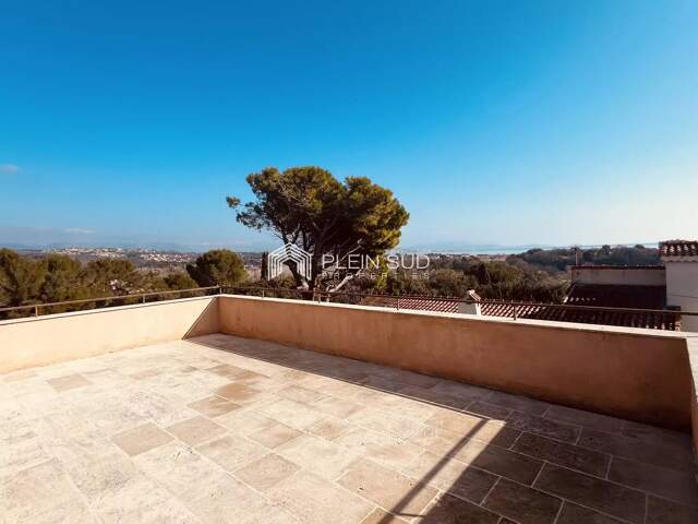 Antibes superbe maison, havre de paix ! — photo du bien