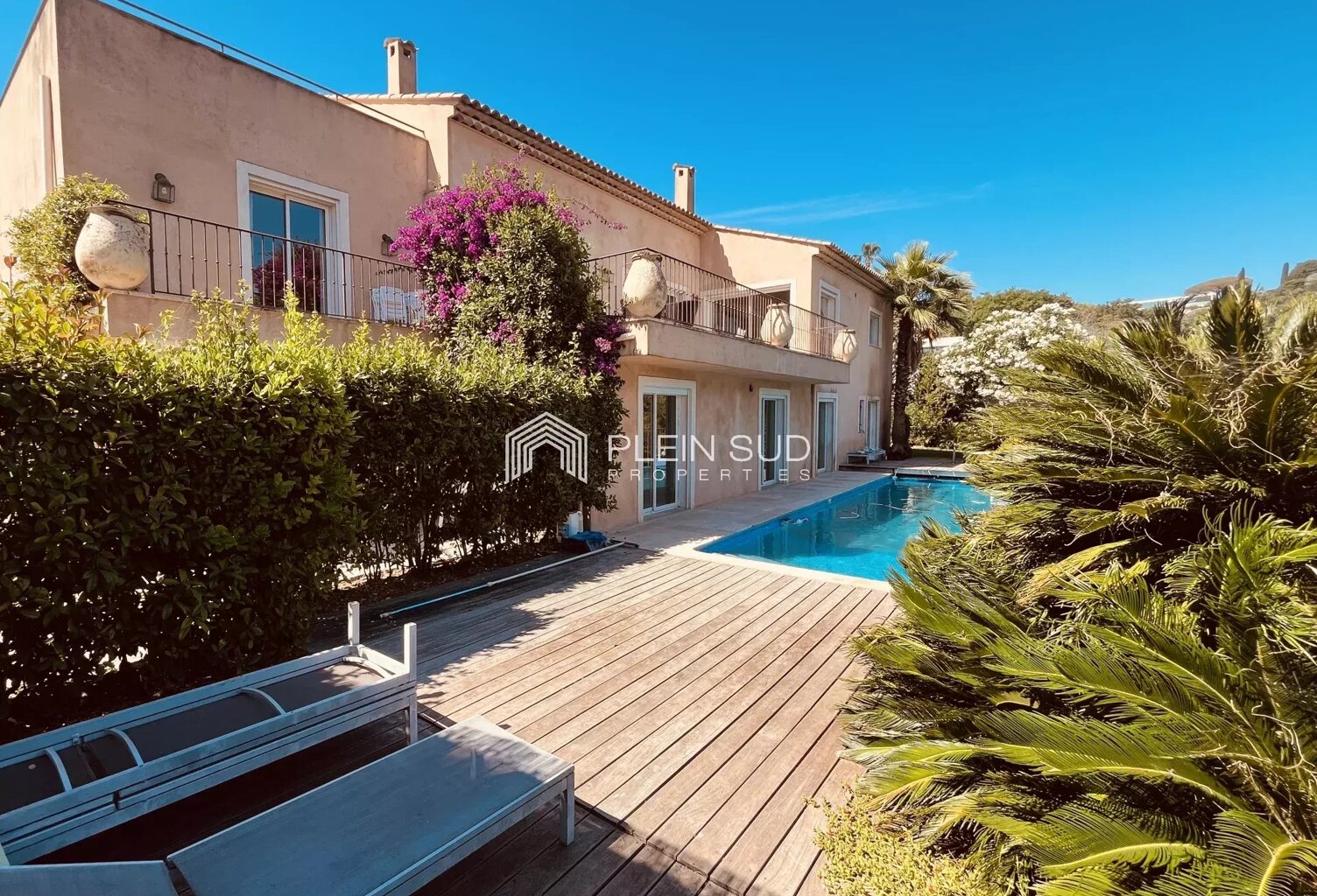 Antibes superbe maison, havre de paix ! — photo 1