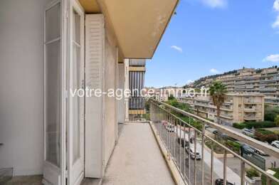 Appartement 3 pièces 180000 €
