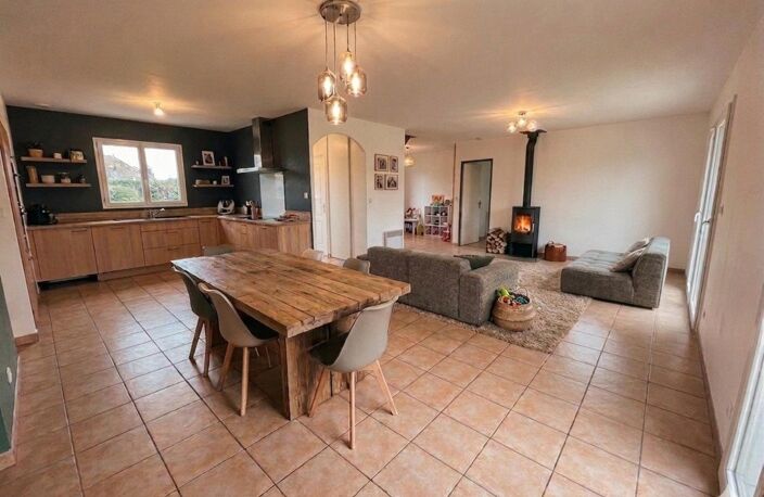 VOTRE FUTURE MAISON FAMILIALE : 6 CHAMBRES ET UN POTENTIEL INCROYABLE ! — photo 3