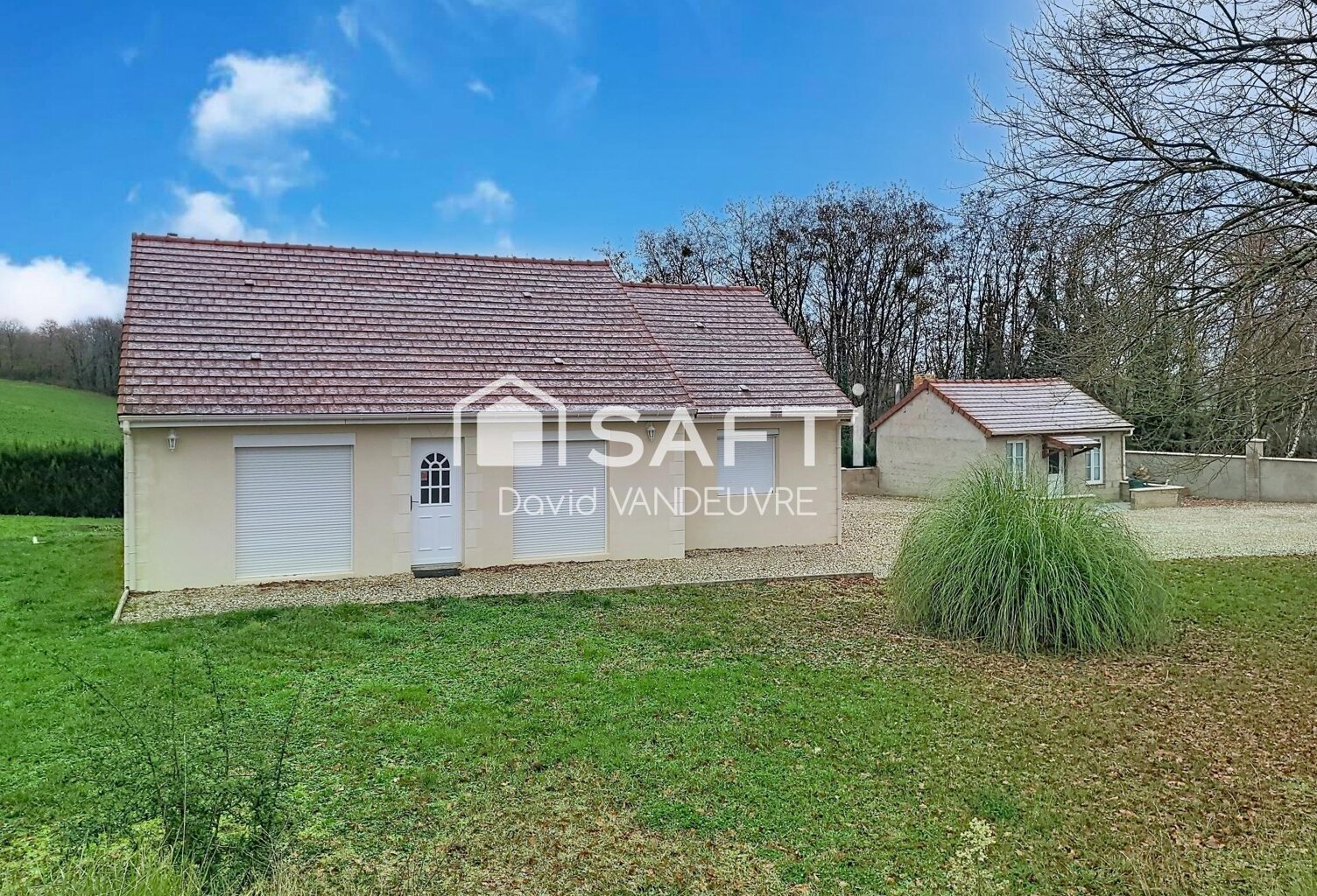 Pavillon récent avec dépendance. — photo 1