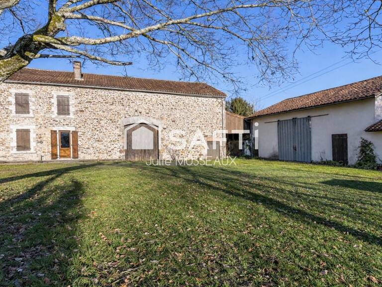 Maison ancienne en pierre avec dépendances  Charente, proche Dordogne — photo 1