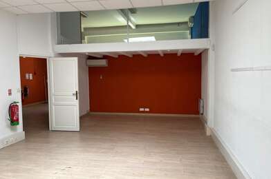 Bureau 4 pièces 1350 €