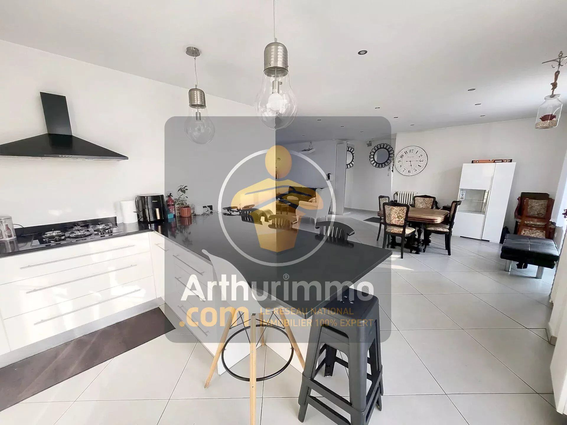 Maison 6 pièces 100 m² · à Ormesson-sur-Marne · 100 m² · 495 000 €