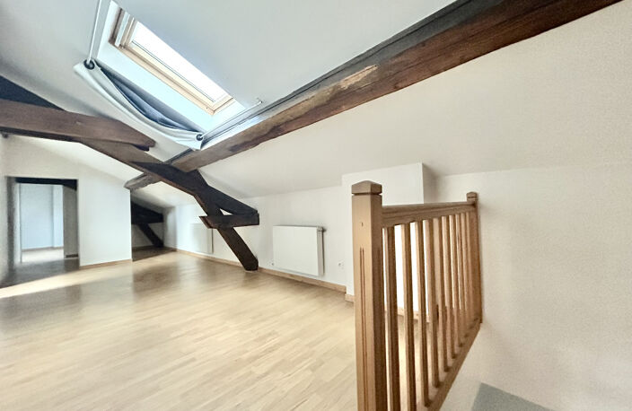 T4 DUPLEX - CENTRE RIVE DE GIER — photo 4