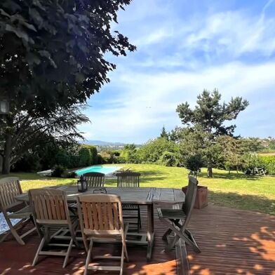 Maison 7 pièces 849000 €