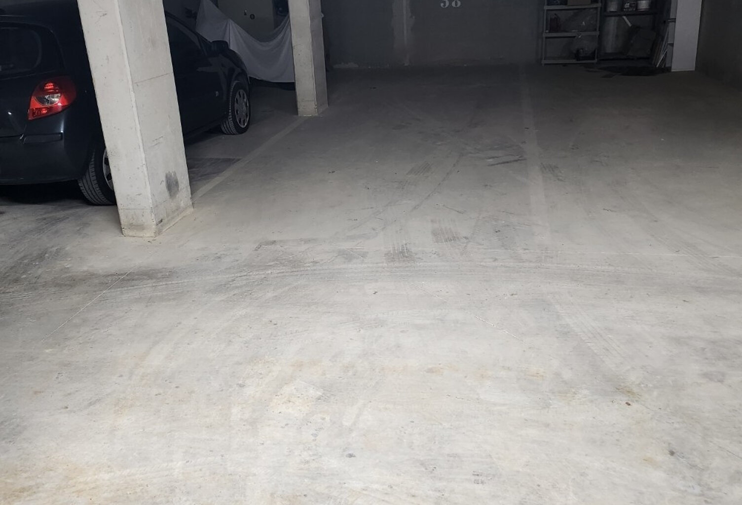 Lambesc, emplacement de parking double — photo 1