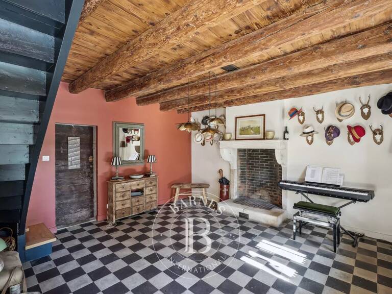 Tassin-La-Demi-Lune - Tassin Bourg - Maison de charme rénovée avec jardin, piscine et suite parentale — photo 1