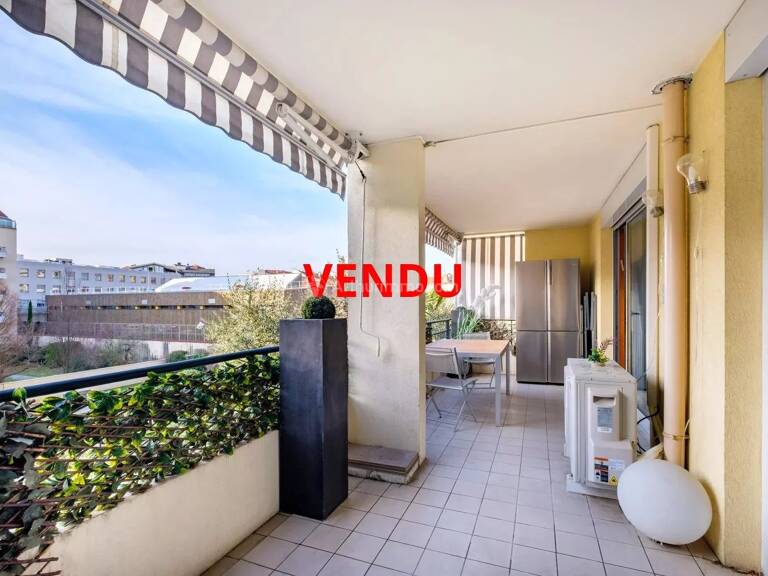 Très beau T6 familial de 136 m² – Villeurbanne Gratte-Ciel — photo 1