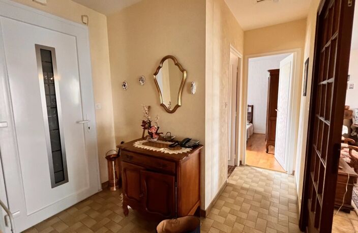 Maison élevée sur sous-sol complet — photo 5