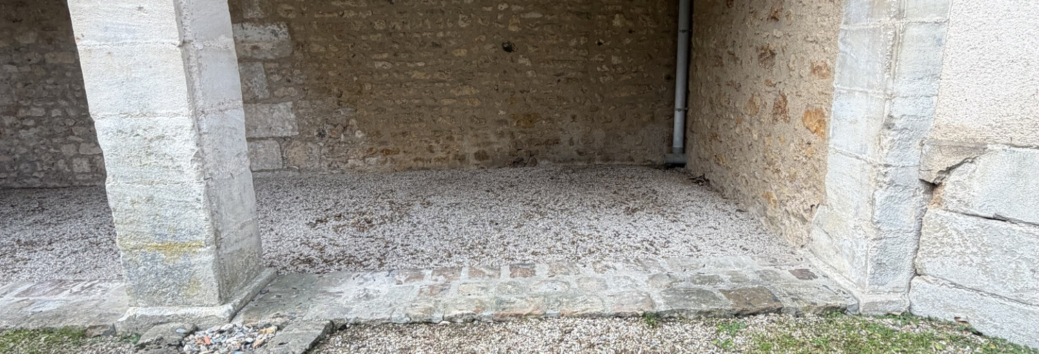 Garage   m² à louer à Poitiers (86000)