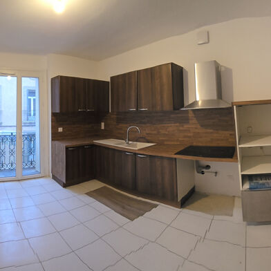 Appartement 4 pièces 850 €