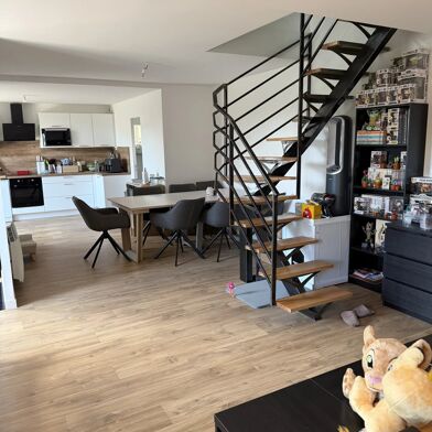Maison 5 pièces 1400 €
