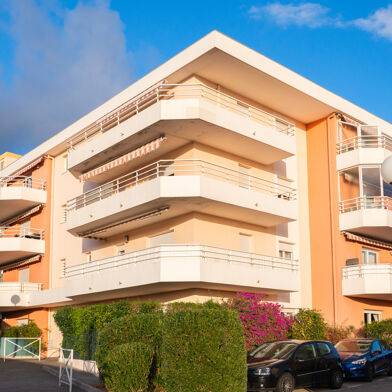 Appartement 3 pièces 245000 €