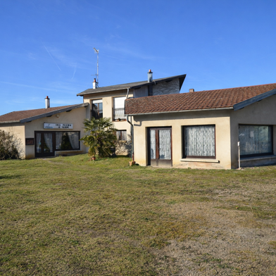 Immeuble  266000 €