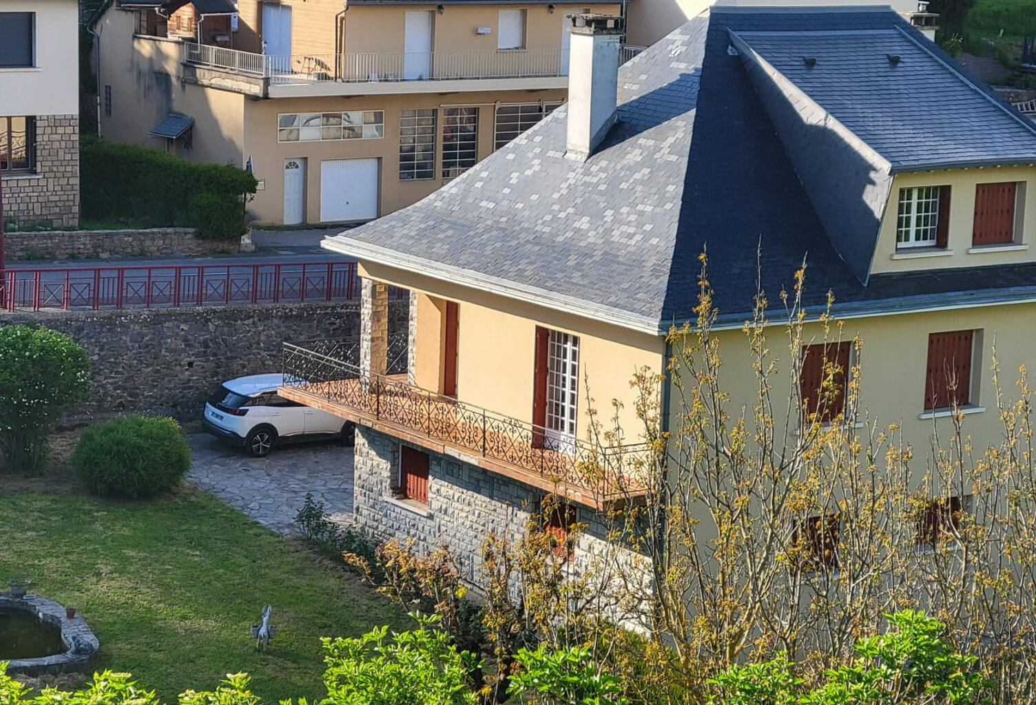MAISON - 195m2 - SALLES-CURAN — photo 1