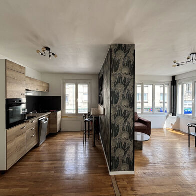 Appartement 3 pièces 1050 €