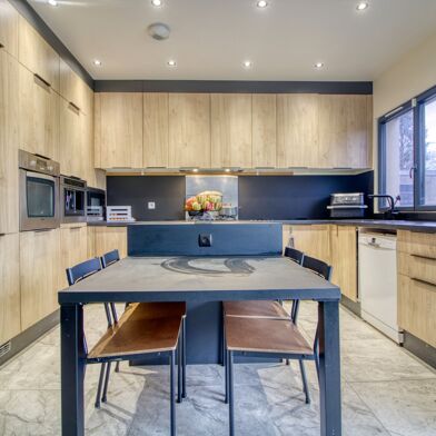 Maison 6 pièces 660000 €