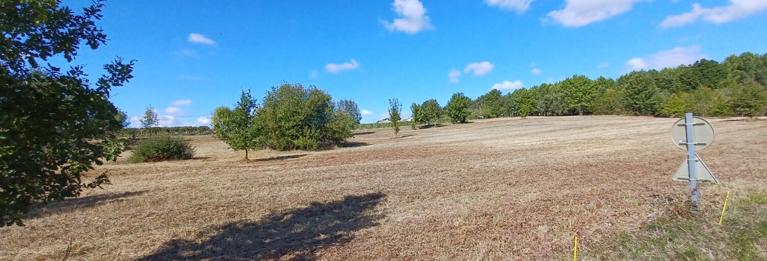 Terrain  1324 m² à vendre à Montguyon (17270)