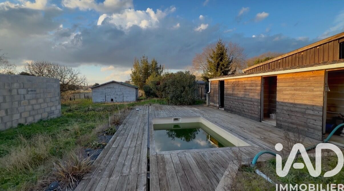 Ambarès-et-Lagrave - 840m²